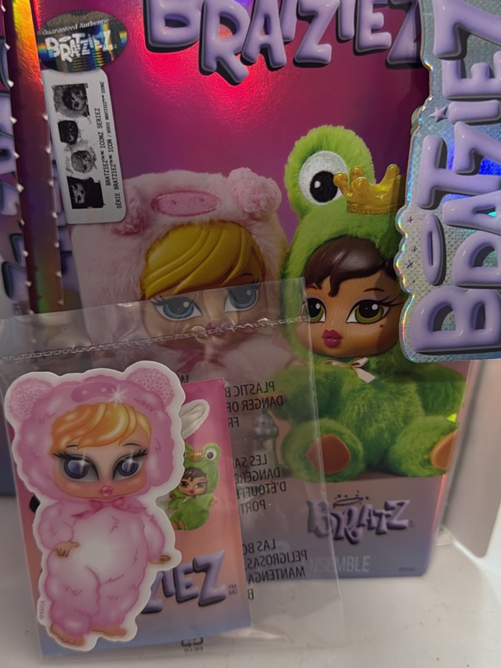 BratziezPink pig plush keychain